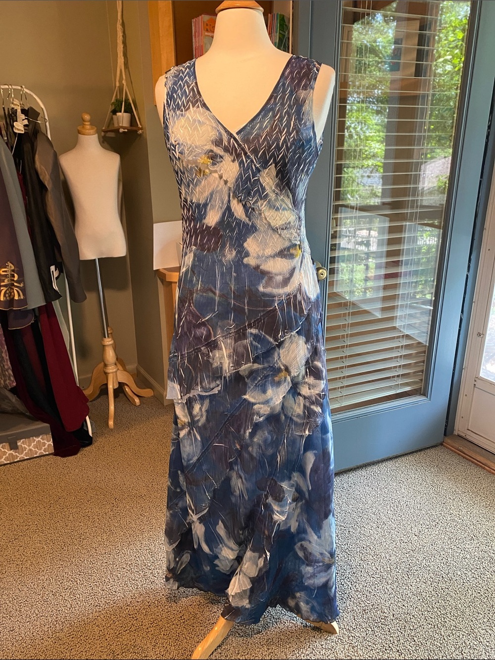 Komarov Navy and White Sleeveless Floral Maxi Dress